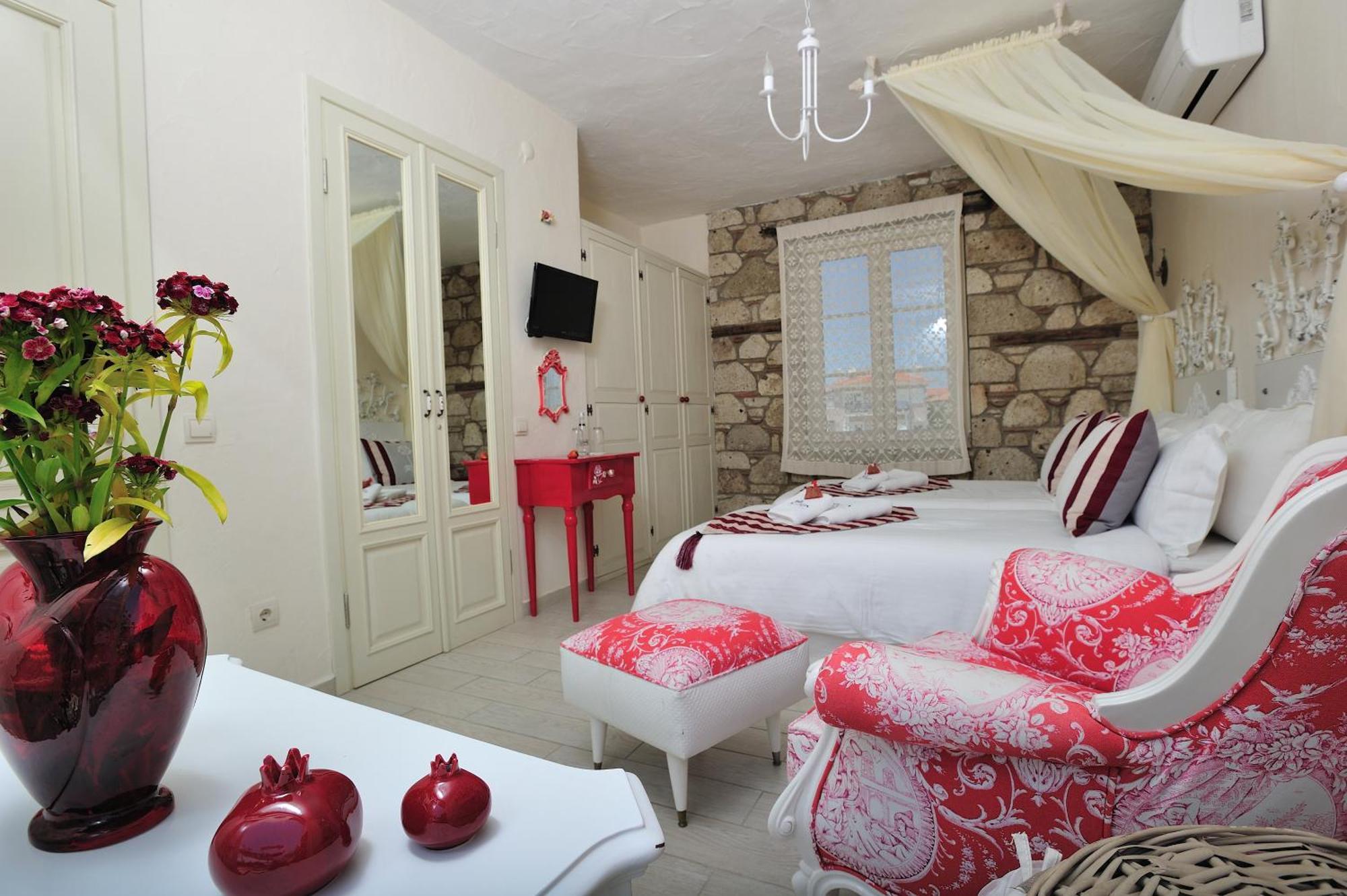 Alacati Sultan Konak Butik Otel ℳℛ Luxury Concept Exterior photo