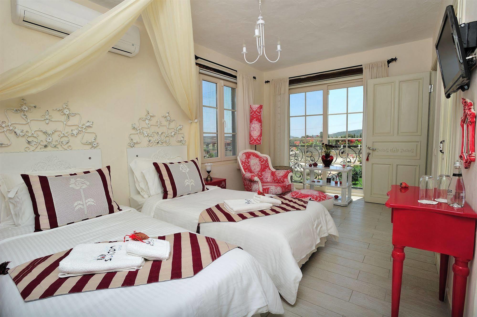 Alacati Sultan Konak Butik Otel ℳℛ Luxury Concept Exterior photo