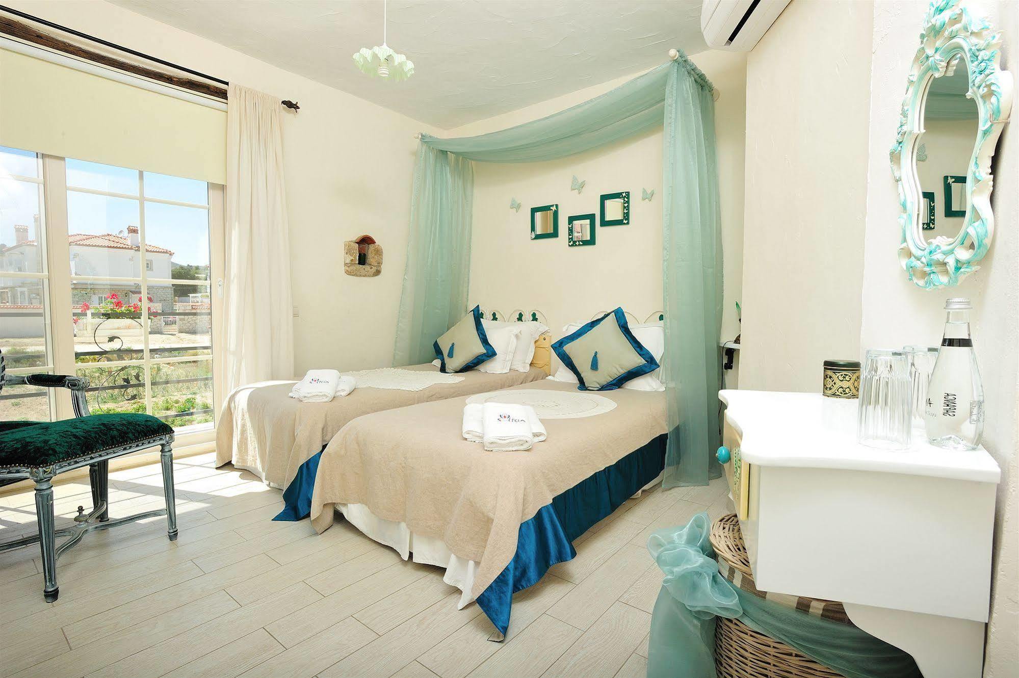Alacati Sultan Konak Butik Otel ℳℛ Luxury Concept Exterior photo