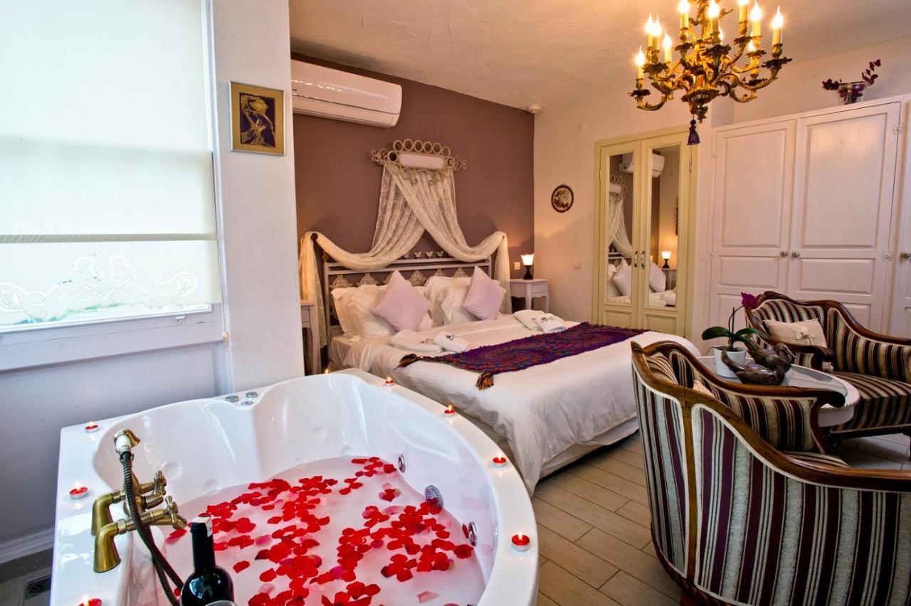 Alacati Sultan Konak Butik Otel ℳℛ Luxury Concept Exterior photo